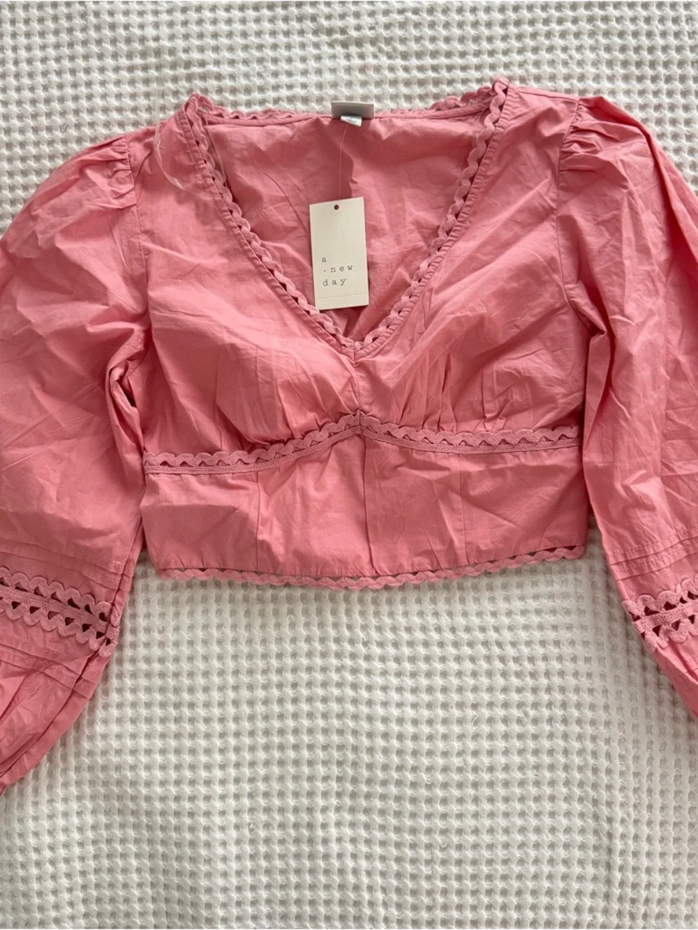 Long-Sleeve Eyelet Detail Top from A New Day NWT szS - Picture 3 of 8